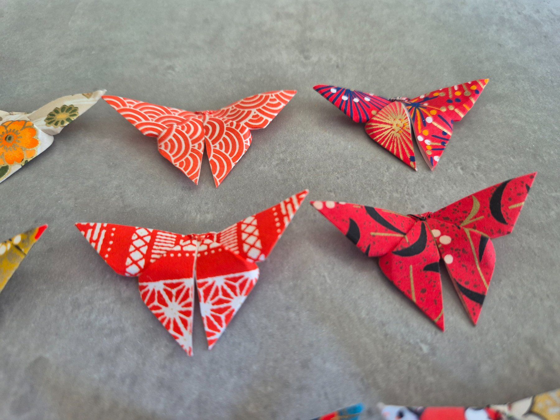 Alle Dekorationen: 20 Origami Schmetterlinge rot-gelb – Neu und originalverpackt aus Zürich von brifo64 7