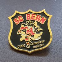 Y233 - Pin Eishockey Schlittschuh Club SC Bern Meister 91/92