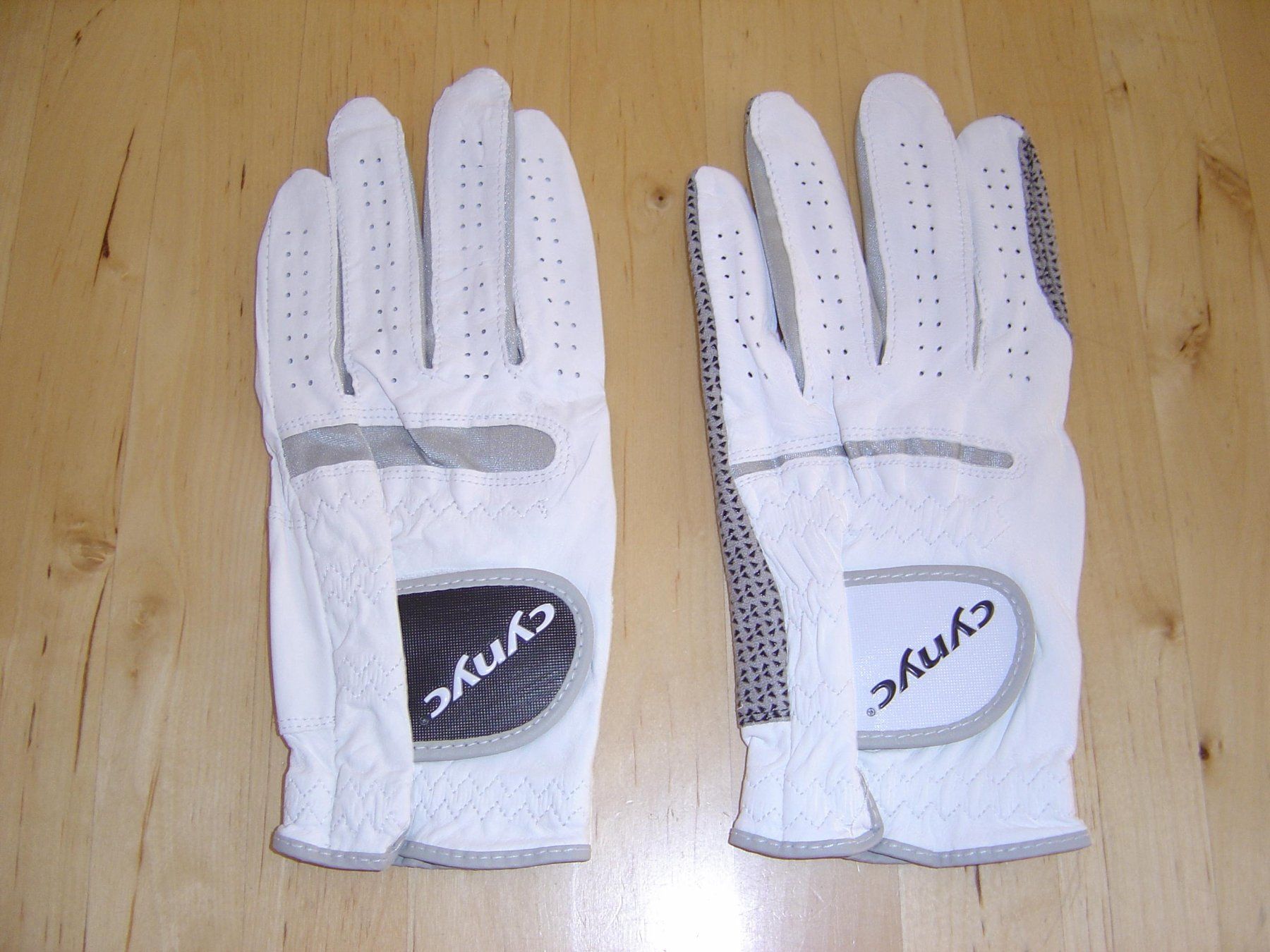 Gants & mitaines : Golfhandschuh - Modell A oder B - NEU – Neuf avec emballage d'origine à Kleinandelfingen par Baba23