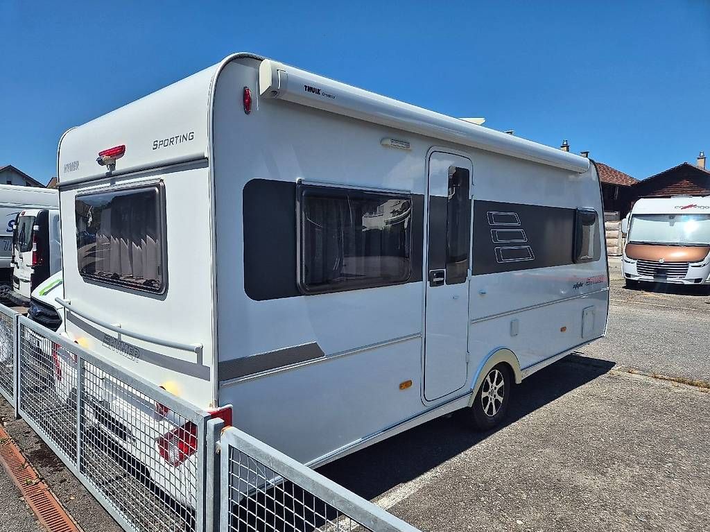 Veicoli da campeggio: Wohnwagen Hymer Sporting Style 485 – Usato da Heimberg venduto da Visiontuning 1
