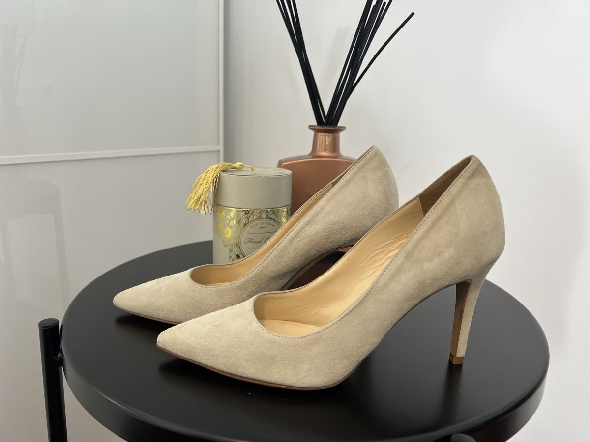 Navyboot Damenschuhe: NEU Navyboot Pumps, Gr. 38 – Neu und originalverpackt aus Frenkendorf von anbo1989