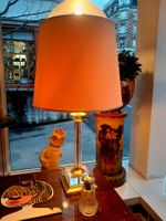Vintage Bodenlampe / Stehlampe / Lampe mit Plexiglas Sockel