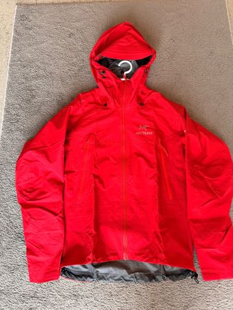 Hardshell Regen und Winddichte Jacke ARX'TERYX