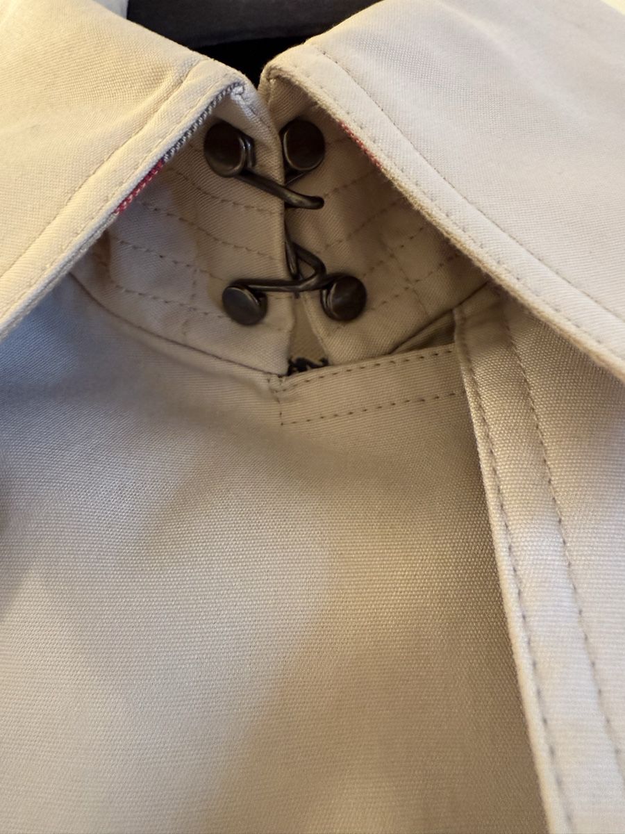 Burberry Cappotti: Burberry trench coat – Usato da Paradiso venduto da apf_mh9c 1