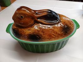 Keramik/TerrinenForm für Braten/ oder Osterdeko