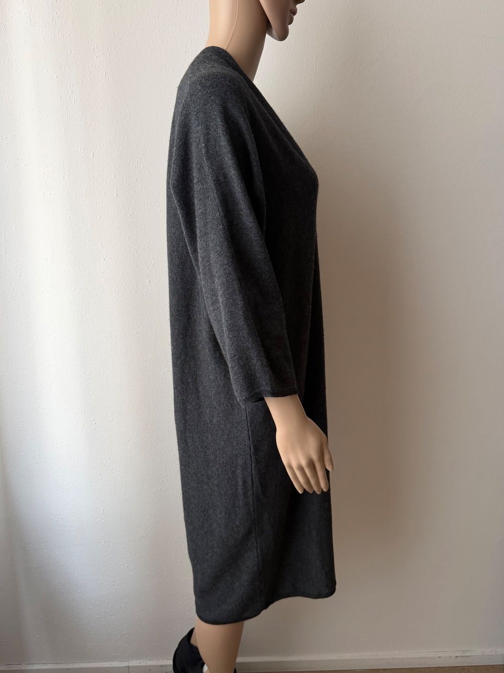Kleider: LALOTTA Kaschmir Kleid – Gebraucht aus Zürich von ClosetQueen 6