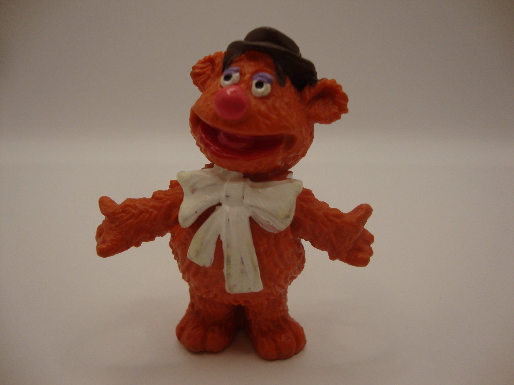 Schleich Statuette: FOZZY BEAR MUPPET SHOW 1974 SCHLEICH 6CM – Usato da Basel venduto da pink2010