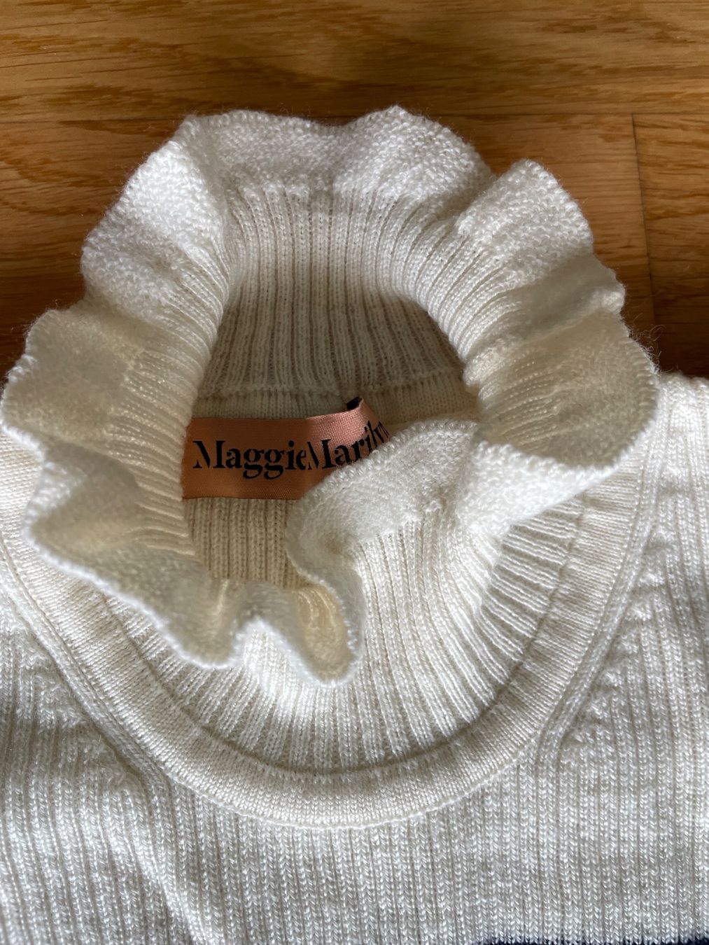 Maglioni & Felpe: Wollpullover italienischen Designer – Usato da Richterswil venduto da IrynaL 2