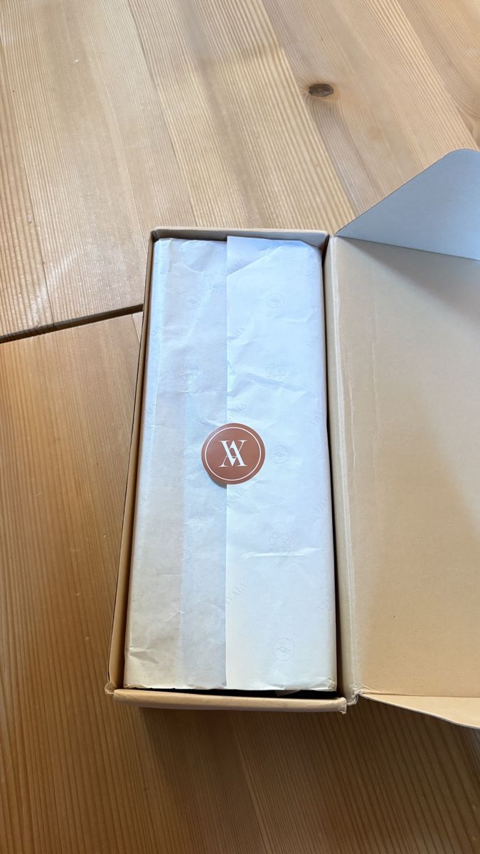 Vivaia Damenschuhe: VIVAIA fabrikneu, Ballerina, 40 Melia Ruby Red – Neu und originalverpackt aus Môtier (Vully) von Iljos 3