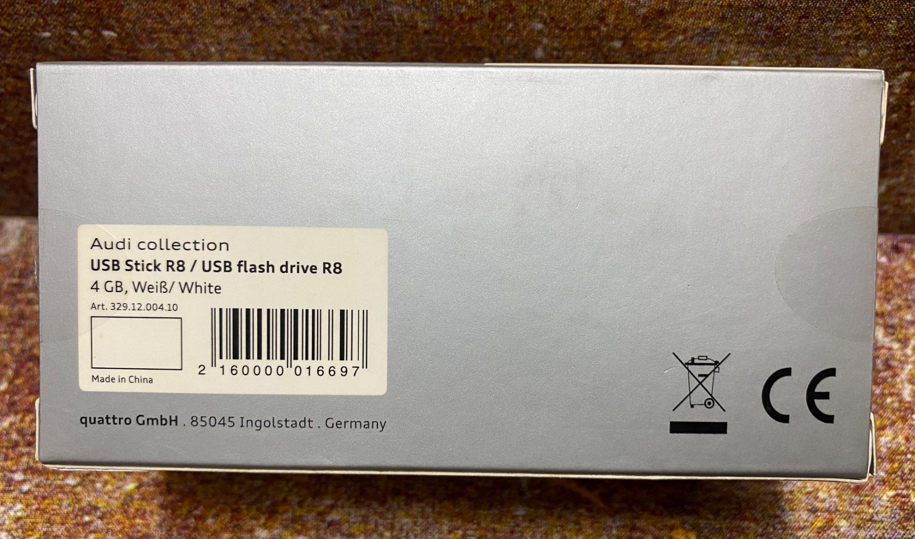 Chiavette USB: Audi R8 – Nuovo e nell'imballaggio originale da Oftringen venduto da Studich 2