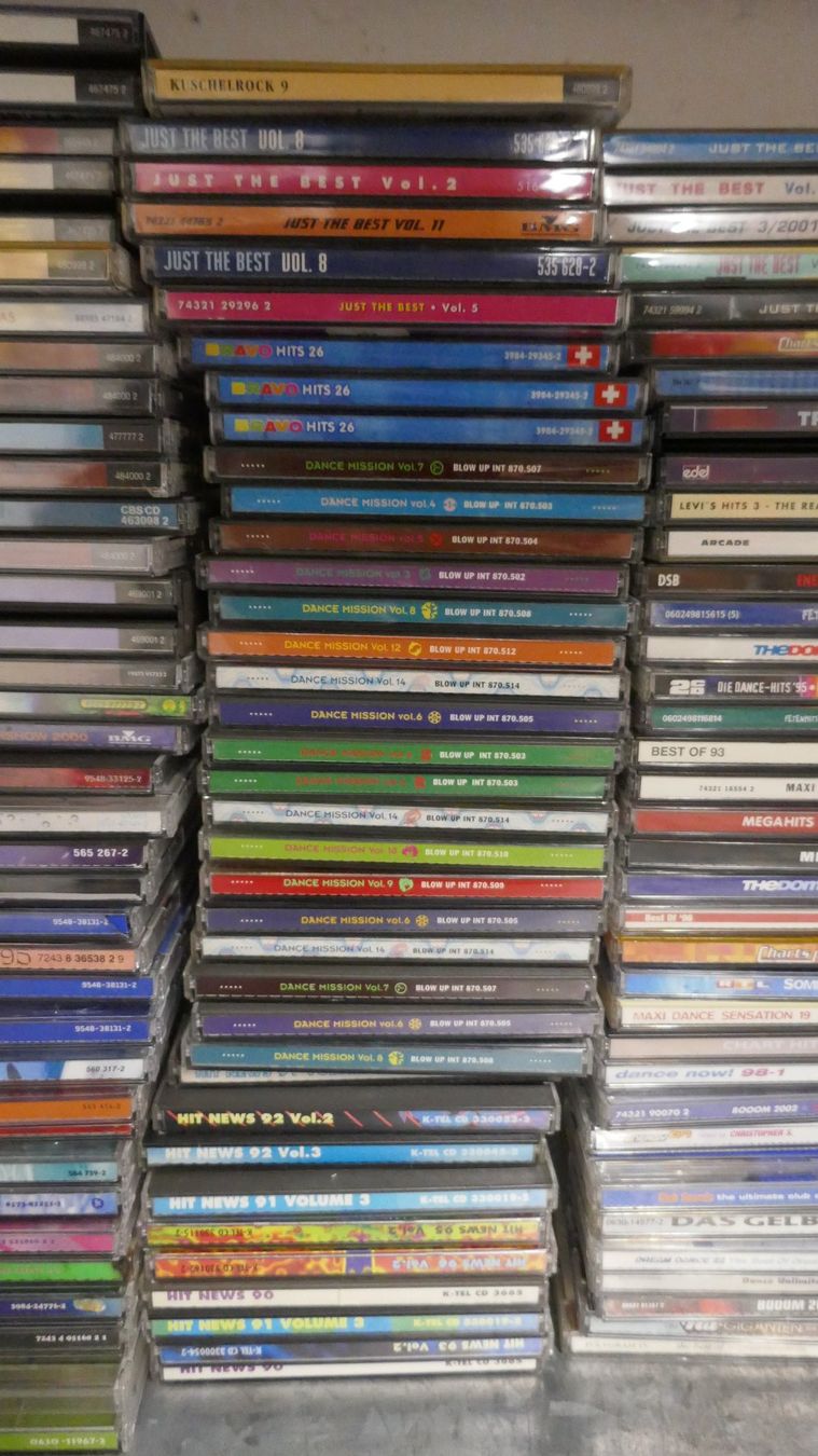 CDs: Grosse Sampler-CD-Sammlung – D'occasion à Wenslingen par FairlightCMI 3