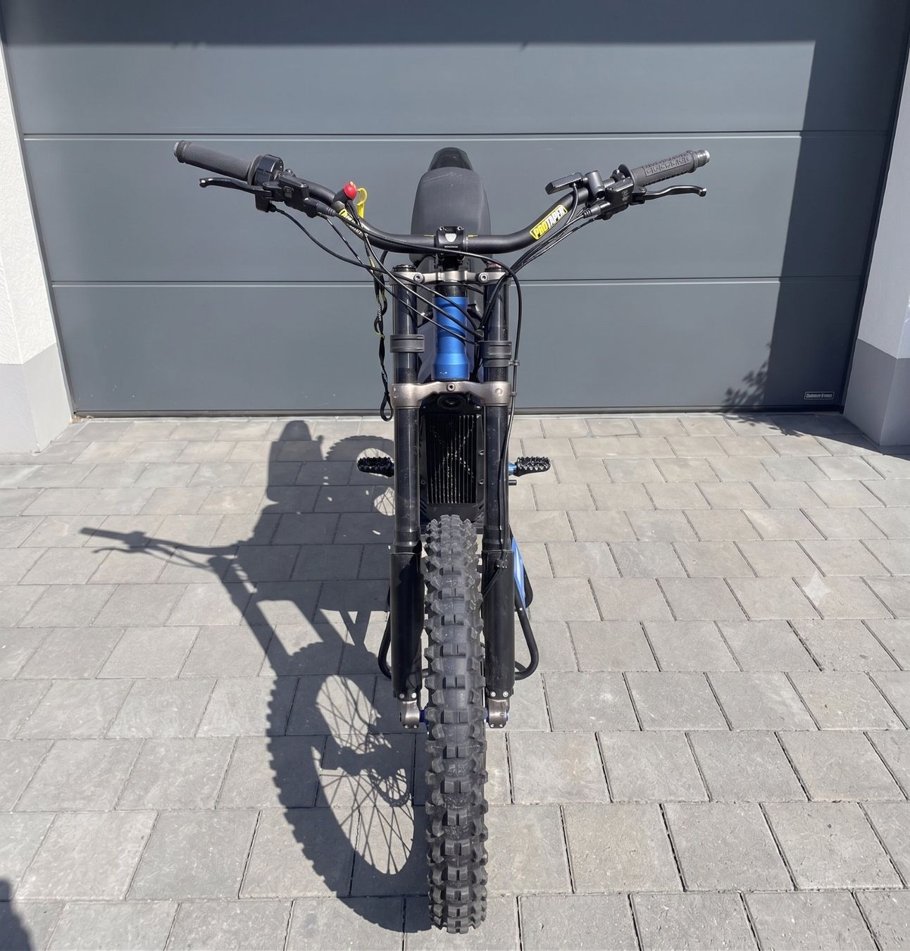 Surron Sur-Ron Sur Ron Light Bee X Mit Torp und Scorpion XC! (Gebraucht ...