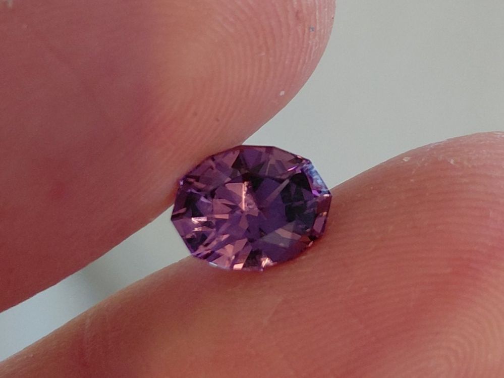 Pietre preziose: Mauve Spinel Ultra Cutting – Usato da Bévilard venduto da Yougems 3