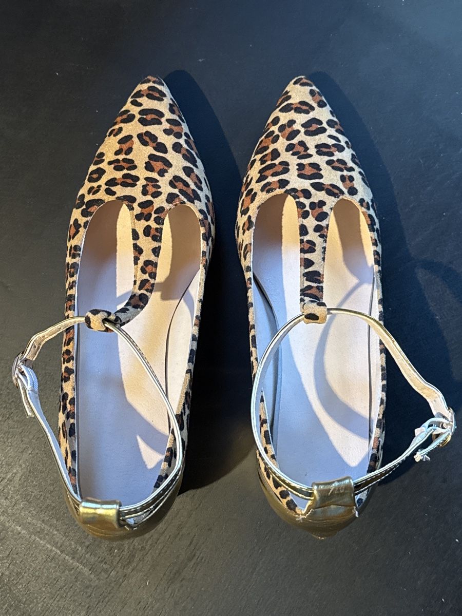 Scarpe da donna: Chaussures Léopard T 41 - originales – Nuovo (secondo la descrizione) da Suen (St-Martin) venduto da Tildi01 3