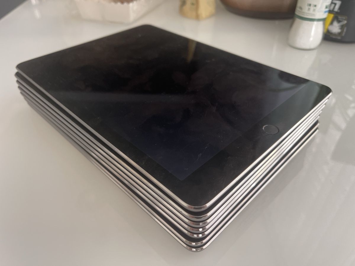 Apple Tablet PC: 7x iPad Air 2  Defekt – Defekt aus Allschwil von Pascal23_ch