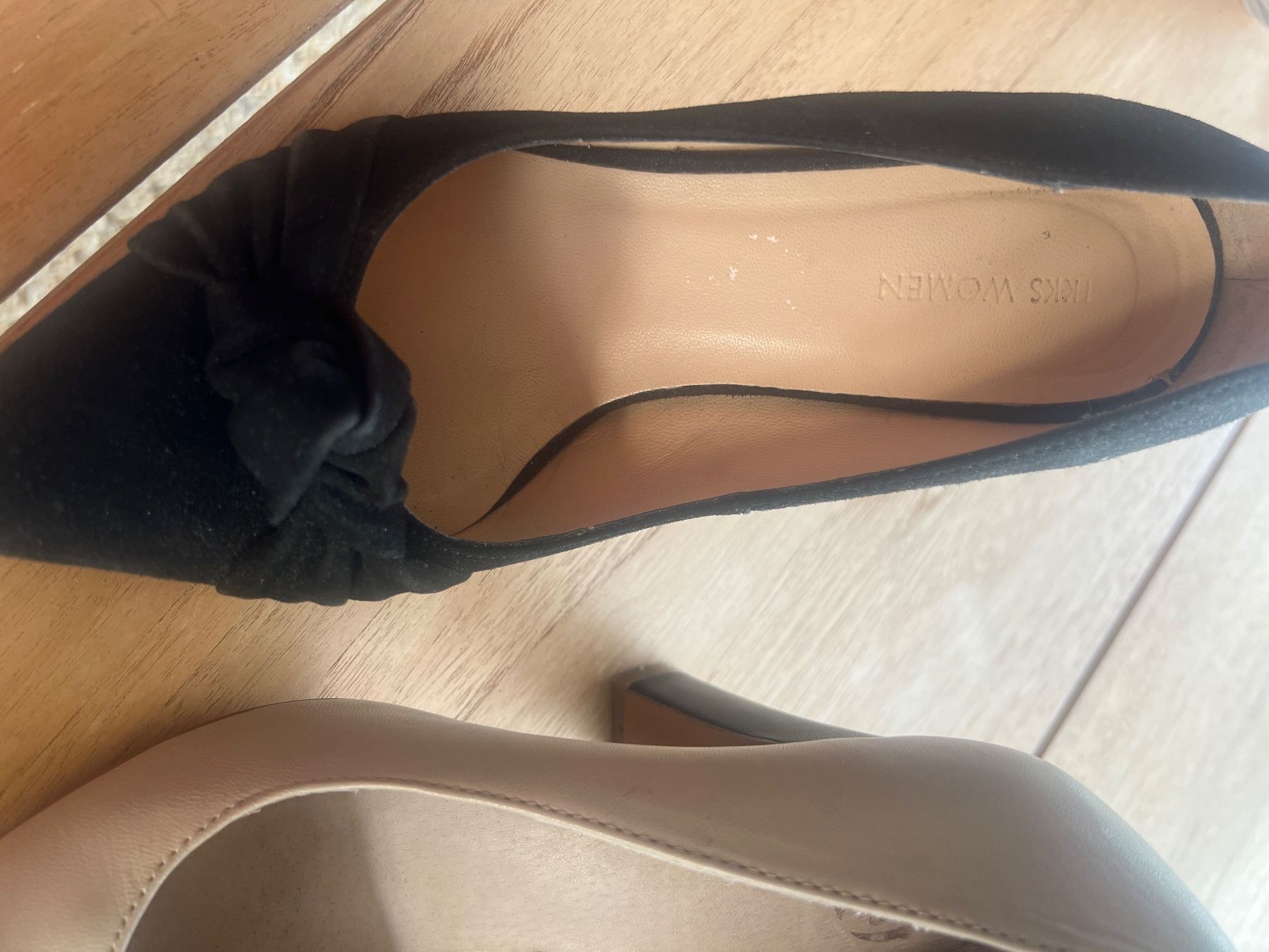 Scarpe da donna: Bon plan trois paires à talon taille 37 cuir – Usato da Lugnorre venduto da cla_j6bq 1