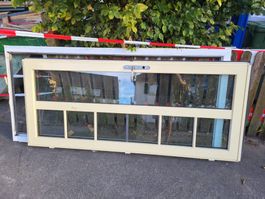 Haustüre mit Sprossen und Griff hellbeige gebraucht