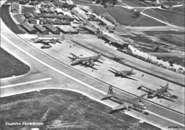 Kloten ZH // Flughafen Zürich Kloten 1948 // Luftbild