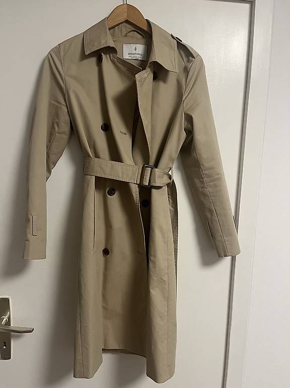 Cappotti: Trenchcoat Stradivarius – Usato da St. Gallen venduto da bli_5hp8