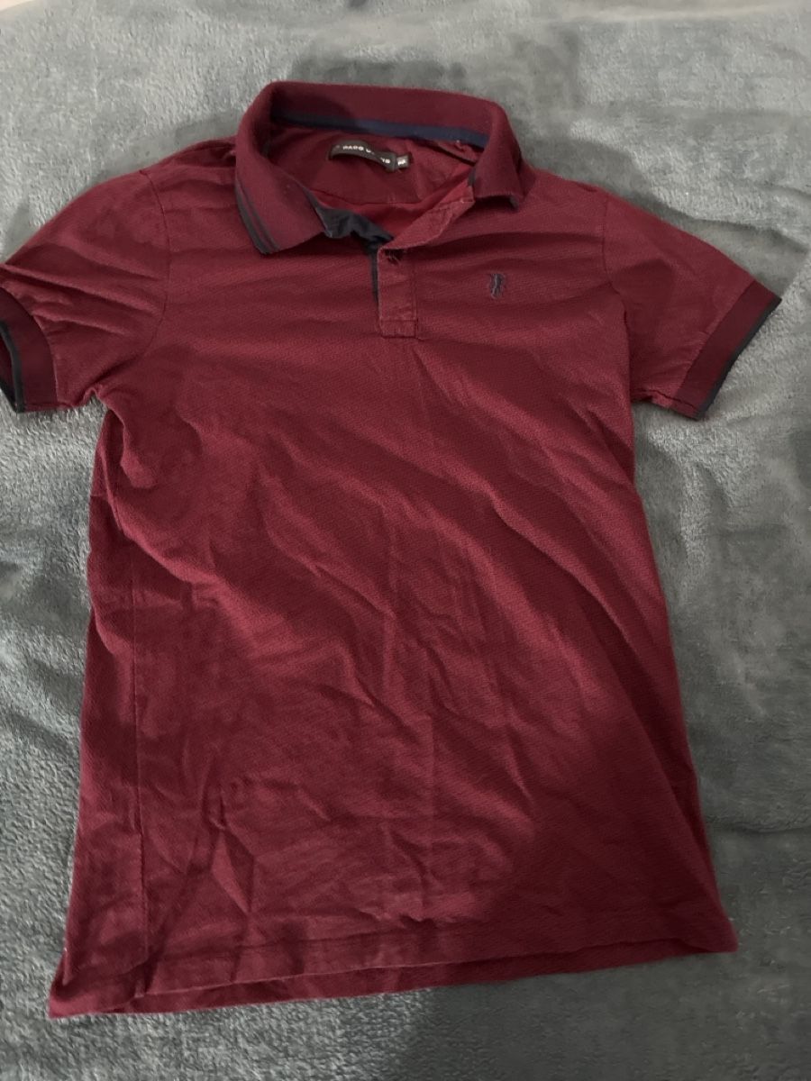 Polos: Dunkelrote Polo – D'occasion à Gattikon par The.Sparklab