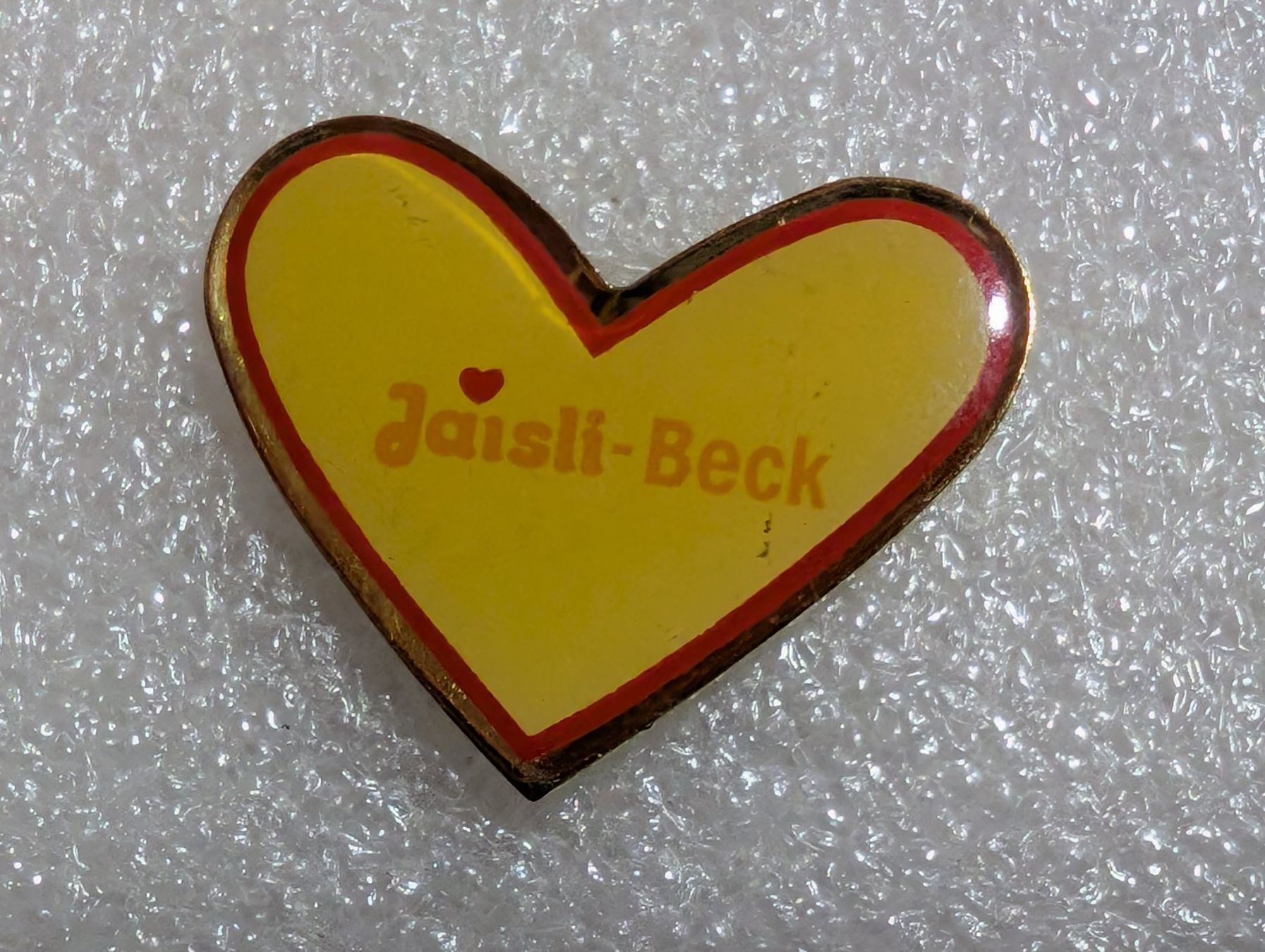 Placchette & Badge: Ansteckpin 255: Jaisly Beck – Usato da Oppligen venduto da Pin-Fall-Shop