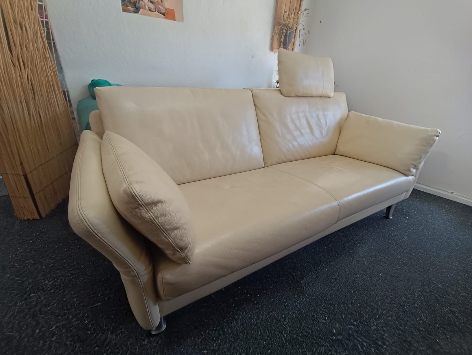Intertime Sofas: Ledersofa Nimbus von Intertime 3er Sofa – Gebraucht aus Zwingen von inf_2blh 1