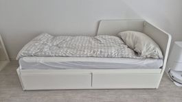 IKEA FLEKKE Bed