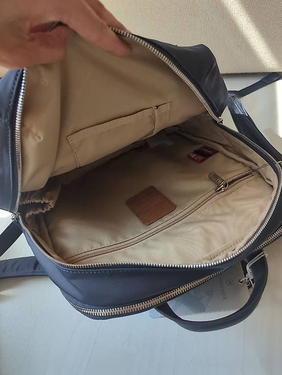 Victorinox Zaini: Victorinox Rucksack NP 295.- – Usato da Zug venduto da Off.White.Black 1