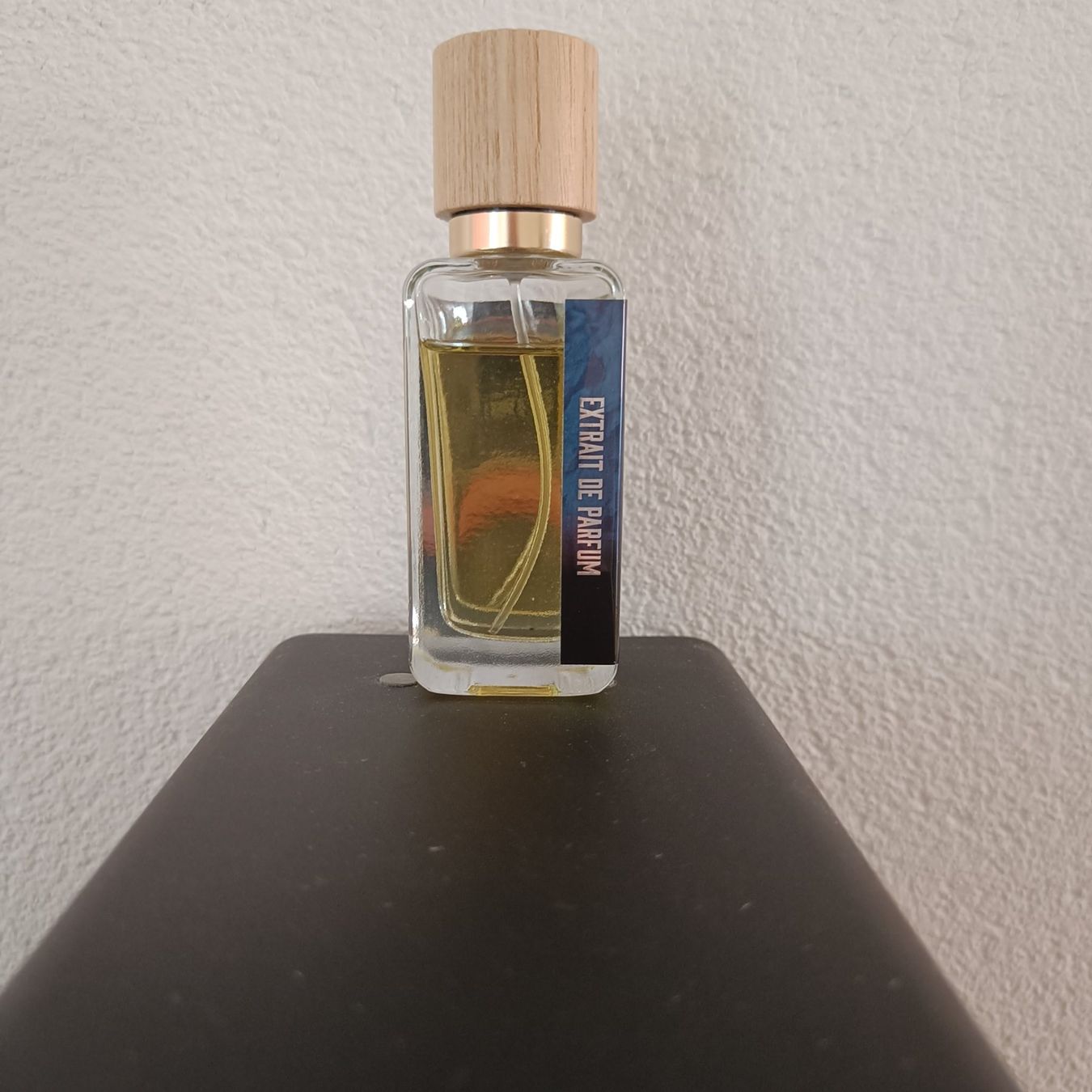 Profumi & Eau de Toilette: Poseidons Bois Oudh Cologne, Dua Fragrances – Usato da Niederwangen BE venduto da jofr19 1