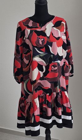 Checkes Blumenkleid Grösse L Sommerkleid mit Rüsche
