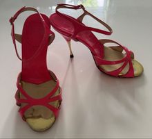 Christan Louboutin Sandalen pink Lackleder Grösse 35 