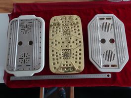 3 alte Plattenwärmer aus Bakelit