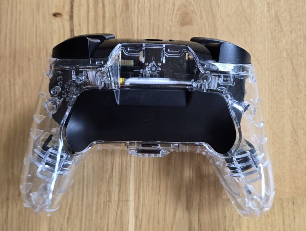 Nintendo Manettes: Wireless Deluxe Controller Nintendo Switch – Transparent – D'occasion à Nussbaumen AG par Stoekli 1