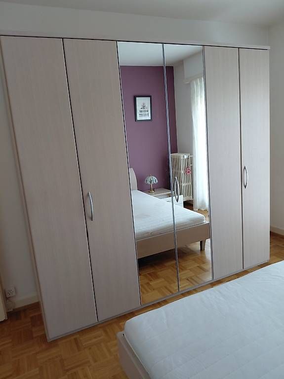 Cassettiere: Lit+matelas + commode +2petite commodes +armoire  – Usato da Cossonay-Ville venduto da haj_8vxy 4