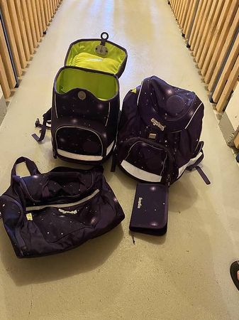 Ergobag Schulranzen-Set Galaxy  4-teilig, guter Zustand