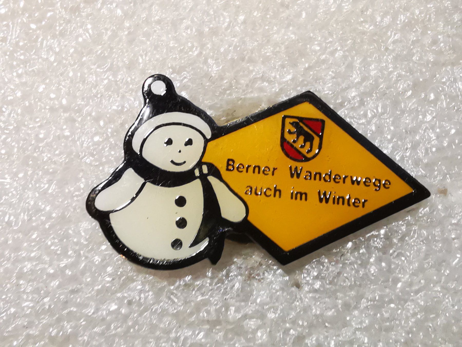 Placchette & Badge: Ansteckpin 21: Berner Wanderwege – Usato da Oppligen venduto da Pin-Fall-Shop