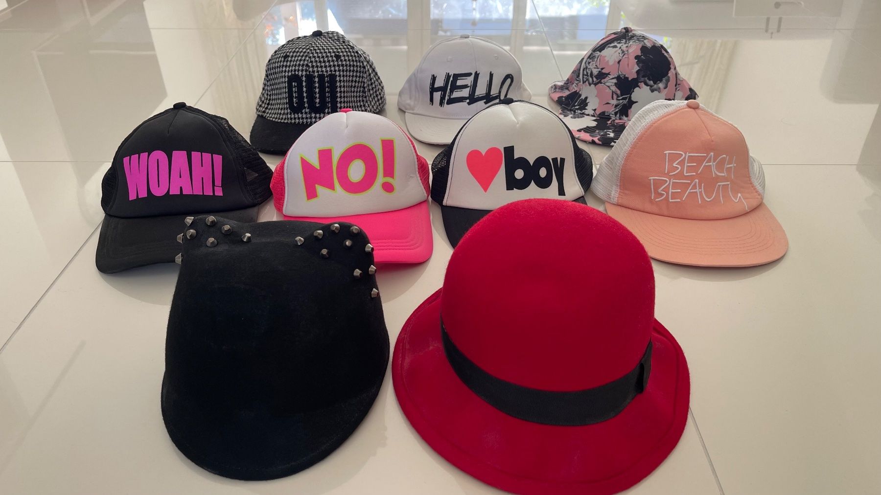 Chapeaux, bonnets & casquettes: 9 Damenhut – D'occasion à Rheineck par pssesolnet 1