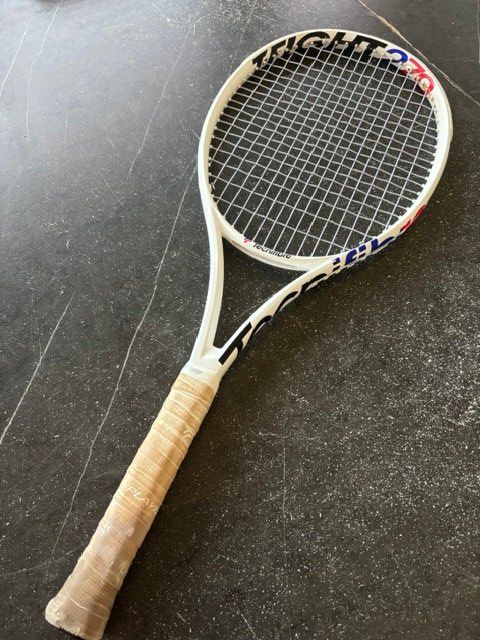 Tecnifibre Racchette: Raquette de tennis Tecnifibre – Usato da Neuchâtel venduto da AnoukP