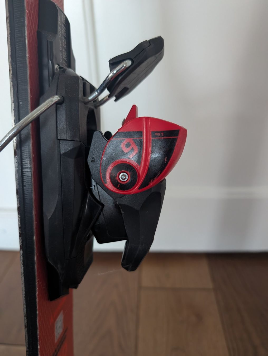 Redster Skis: Atomic Redster J4 Ski 140 cm – D'occasion à Unterentfelden par Peperoni04 3