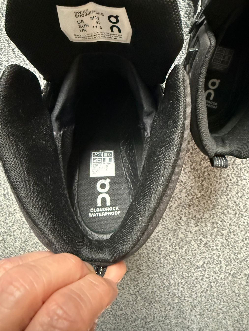 On Scarpe da uomo: On Cloudrock Waterproof Men Gr. 47 / UK 11.5 – Nuovo (secondo la descrizione) da Unterseen venduto da sunnybiene 1