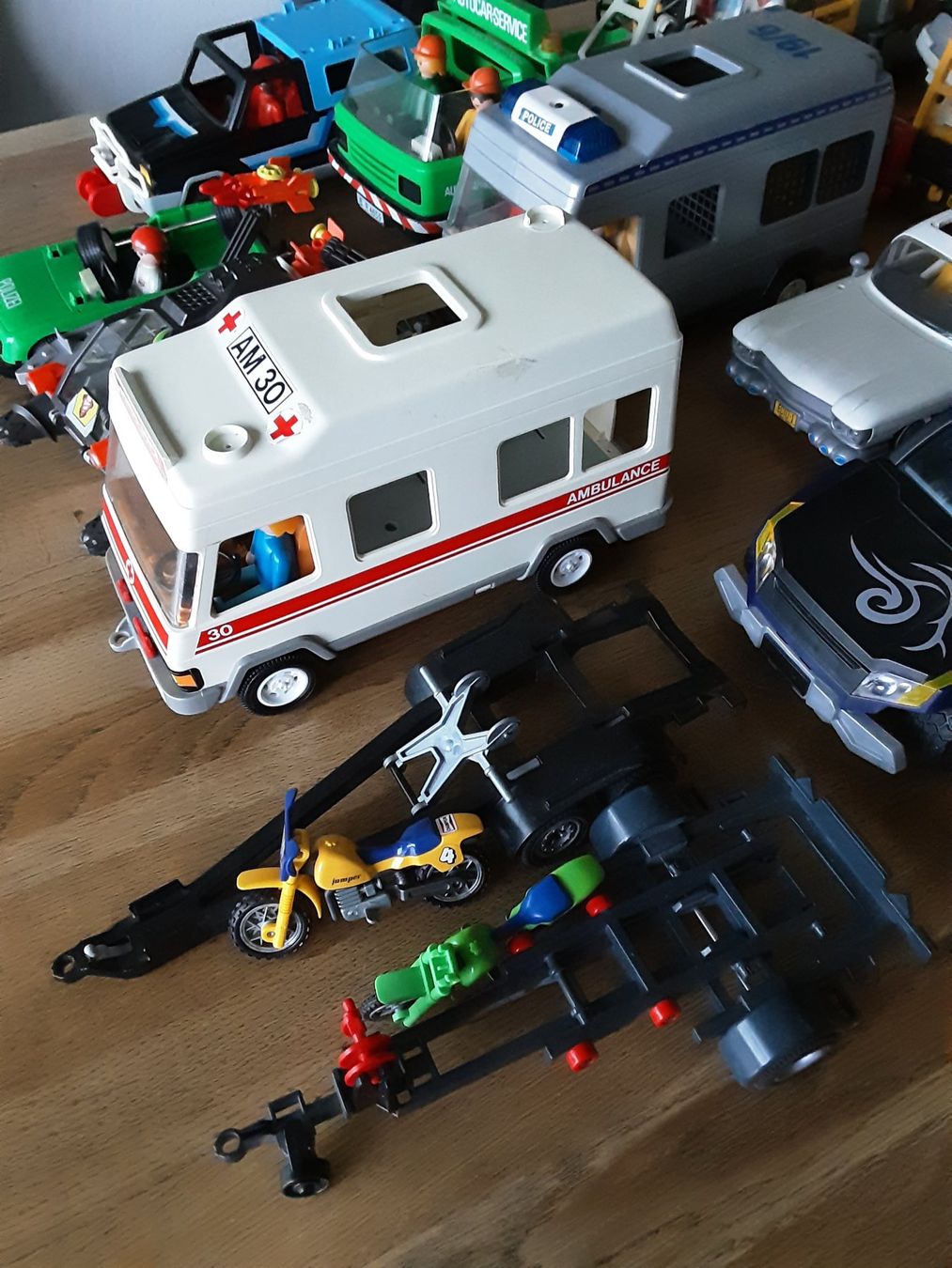 Playmobil Giocattoli: Playmobil Autos und Helikopter – Difettoso da Unterägeri venduto da KRD7 5