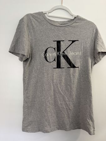 T-Shirt Calvin Klein Jeans grau Grösse Lass 