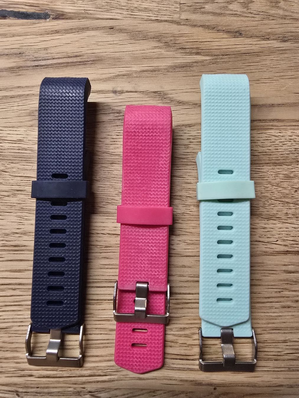 Bracciali & Braccialetti: NEUE Fitbit Armbänder Charge 2, 3 Stk. – Nuovo e nell'imballaggio originale da Lommiswil venduto da PositiveVibe