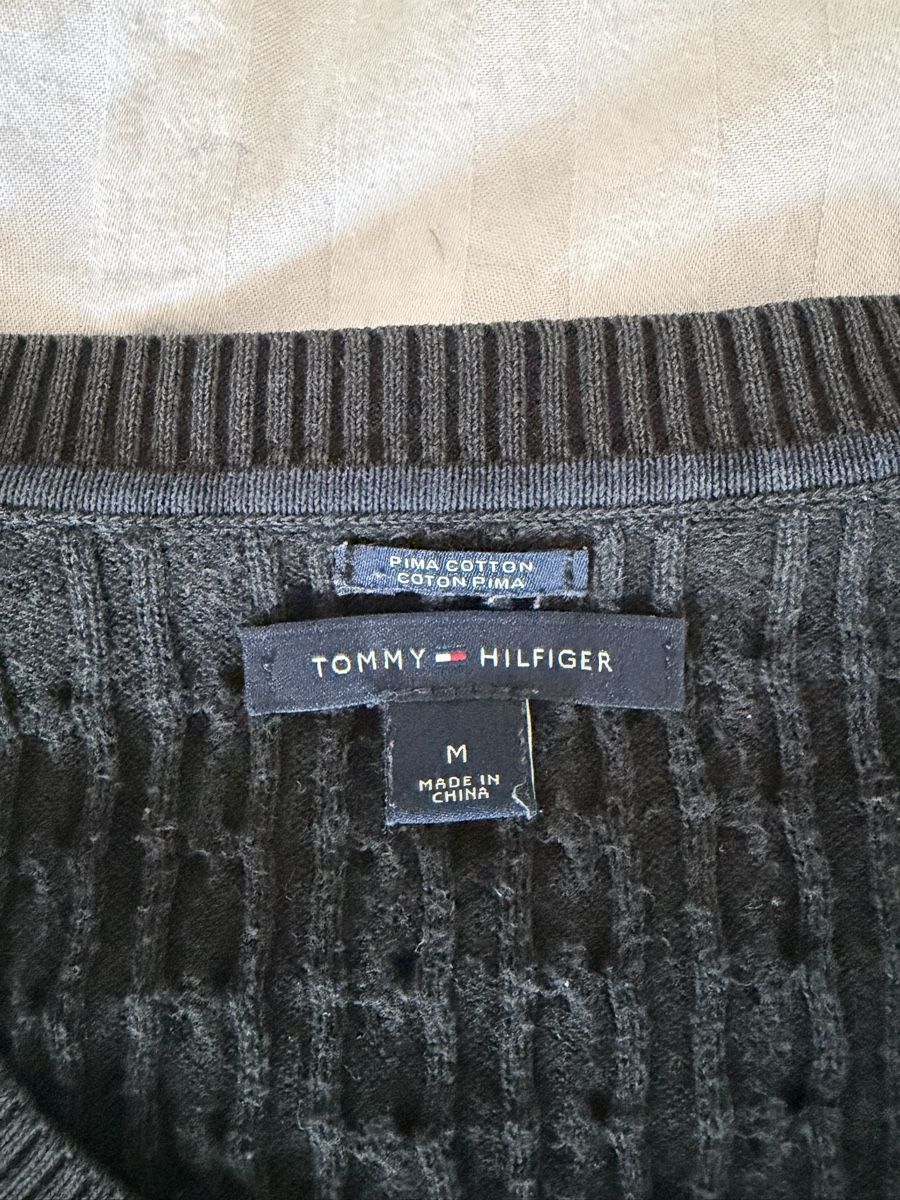 Tommy Hilfiger Maglioni & Felpe: Tommy Hilfiger Pullover schwarz – Usato da Baden venduto da line_onigiri 2