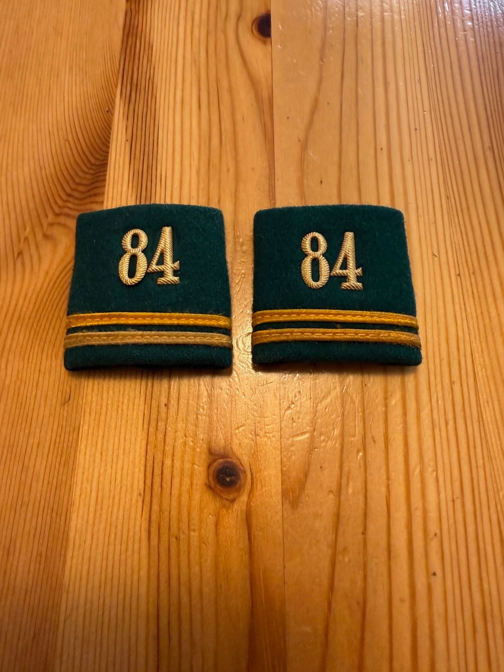Schweizer Armee Uniformi: Achselpatten Oberleutnant (Schweizer Armee) – Usato da Degersheim venduto da Rrimi