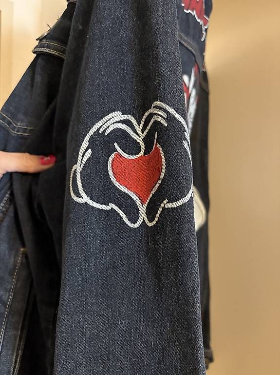 Jacken: Veste jeans Mickey XL – Gebraucht aus Cossonay-Ville von lolita1977 2