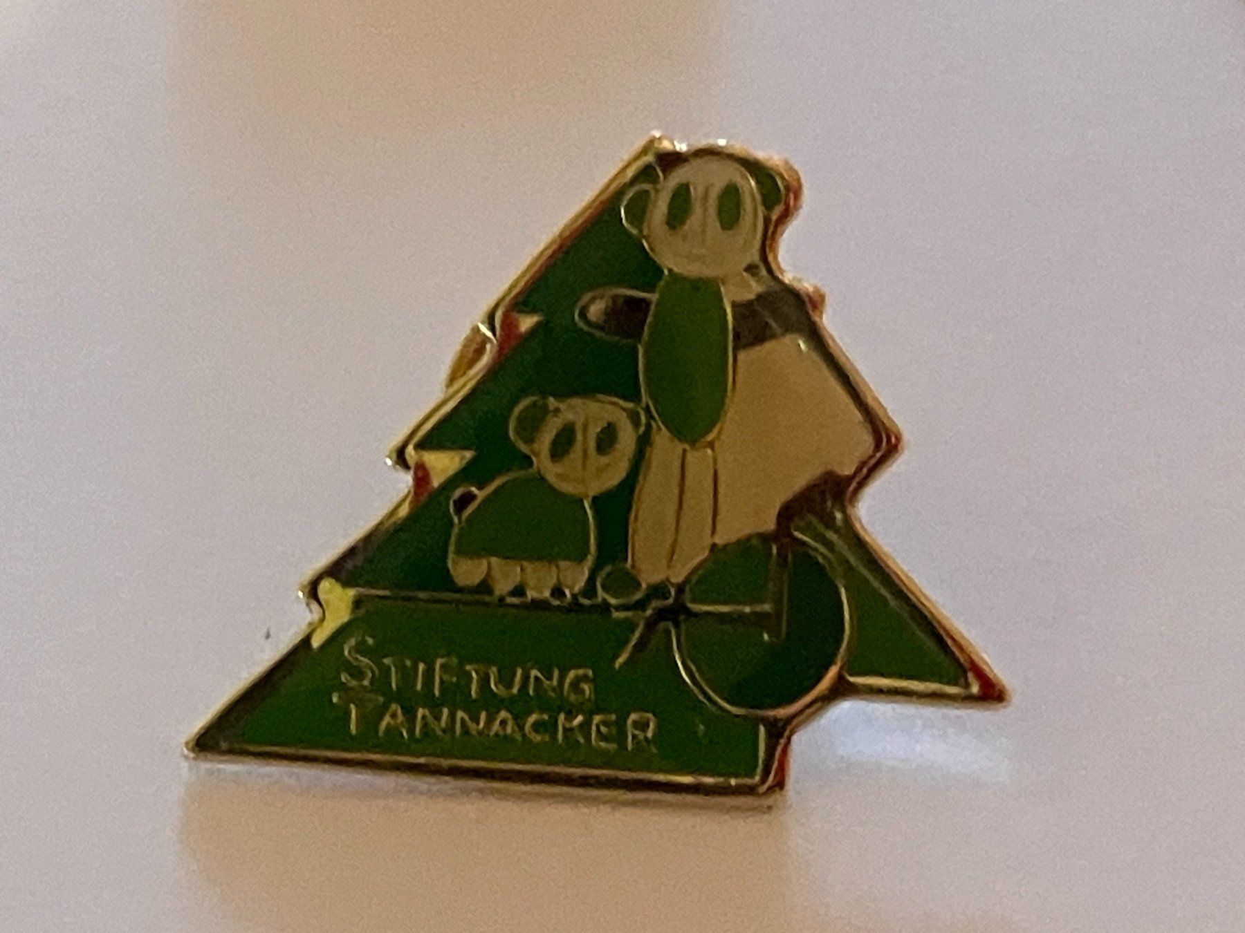 Placchette & Badge: 1 Pin Stiftung Tannacker – Usato da Basel venduto da djwwpp