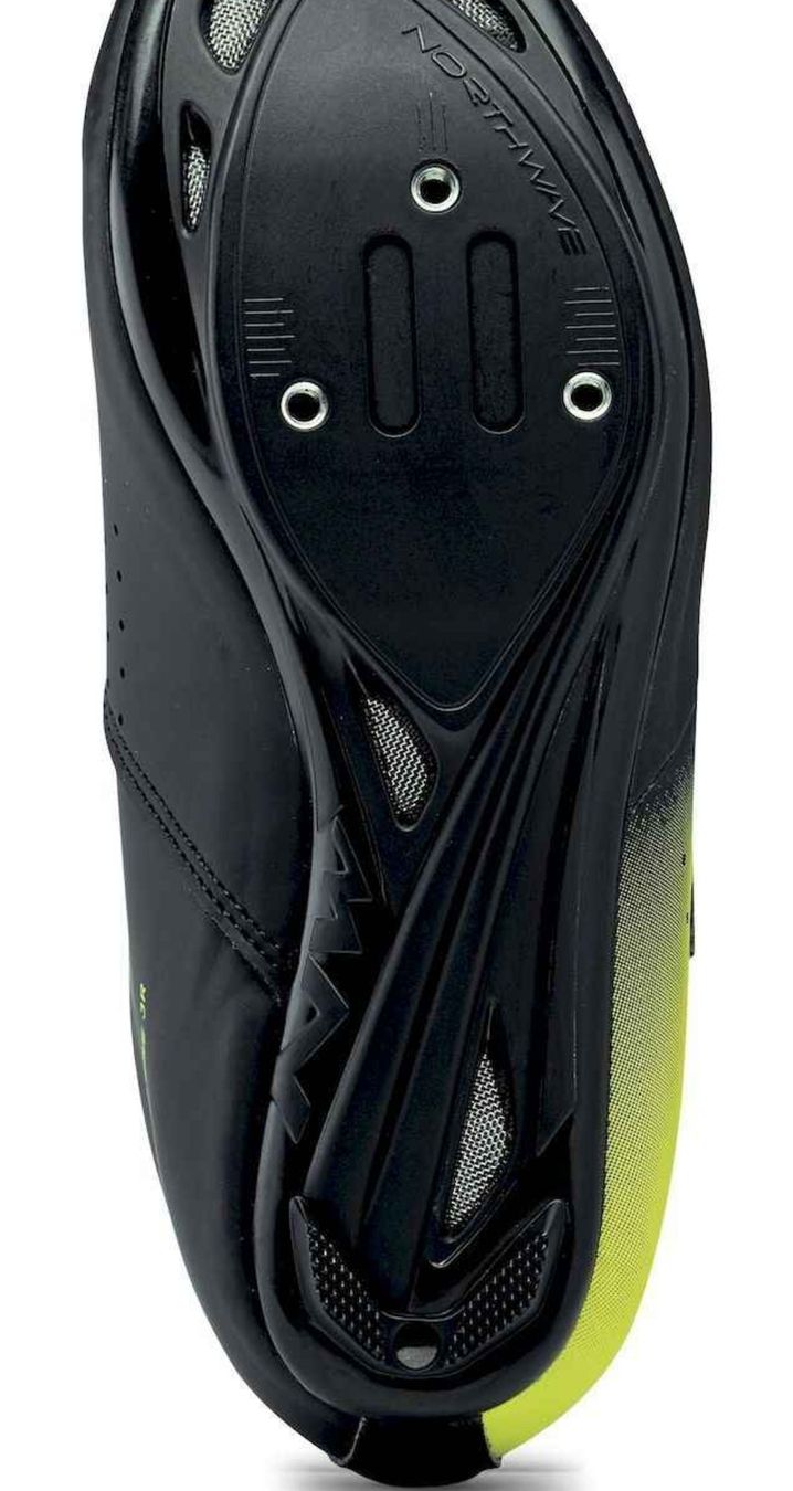 Northwave Scarpe da uomo: Northwave Core Junior, chaussures vélo enfant, taille 33 – Nuovo e nell'imballaggio originale da Baulmes venduto da cel_y9dm 3