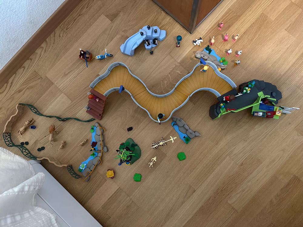 Lot De Playmobil Vintage - Zoo Et Animaux Sauvages - Centre De Soins Allemand - Pièces Détachées
