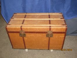 Antiker Vintage Überseekoffer Braun
